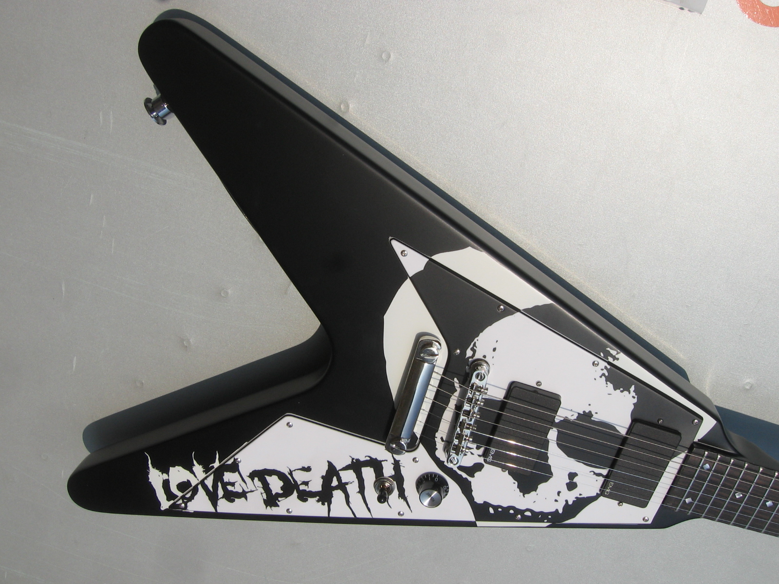 2nd-love-death-design-for-Epiphone-signature-2